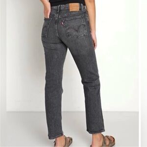 Levi’s Wedgie Staright Jeans Distressed Black size 31